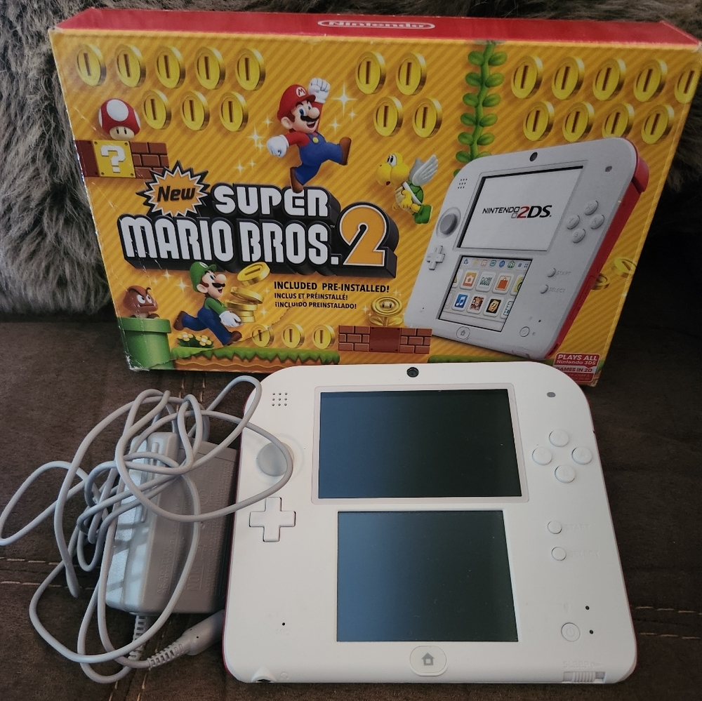 Nintendo 2DS White Console with New Super Mario Bros. 2
